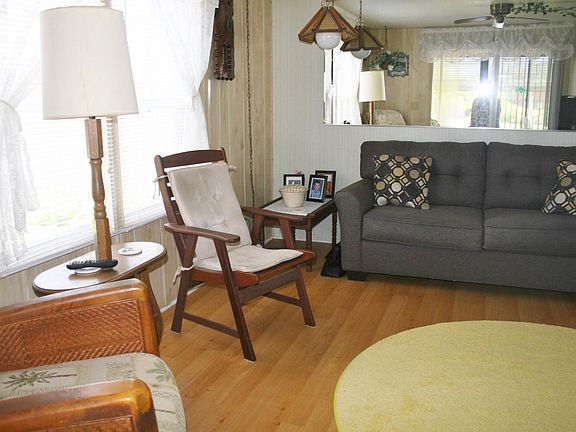 4th image of 7788 SE Continental Dr