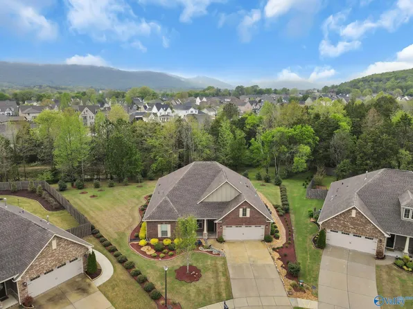 5001 River Birch Ln SE, Owens Cross Roads, AL 35763