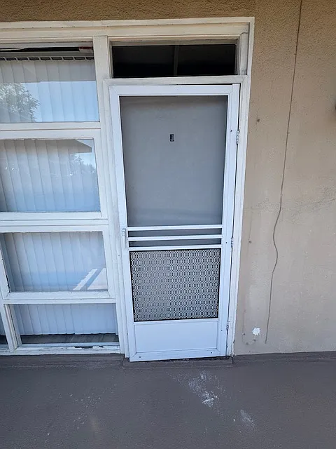 1108 E Villa St — Photo 2