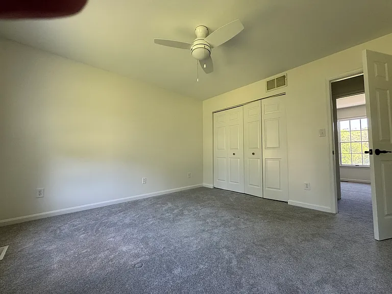 2335 Elderberry Ln — Photo 23