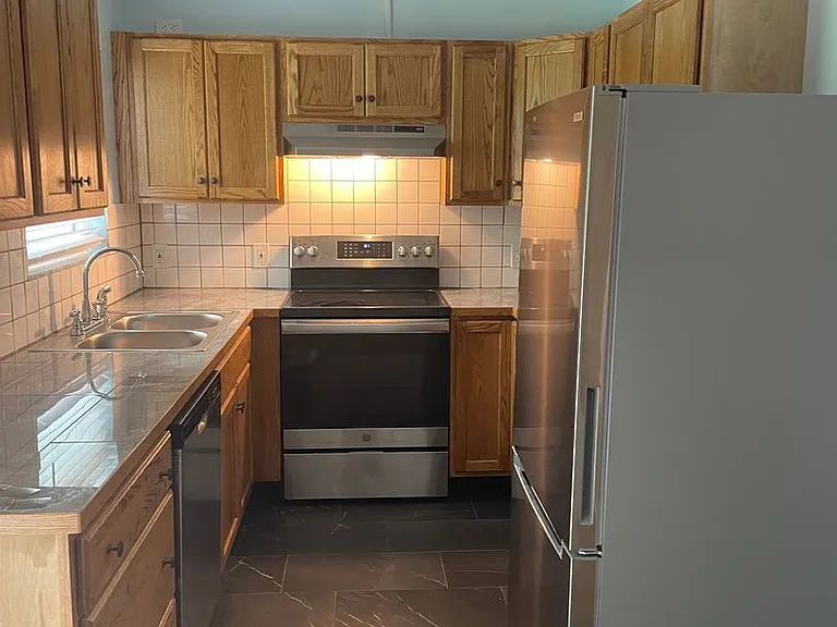 540 Templehill St — Photo 6
