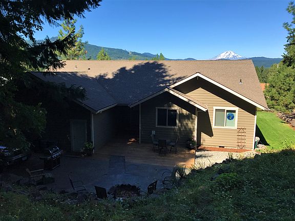 Back Patio, Fire pit, Mt Adm