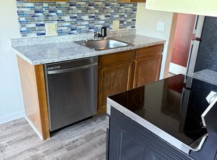 47109 Jefferson Ave #8, New Baltimore, MI 48047
