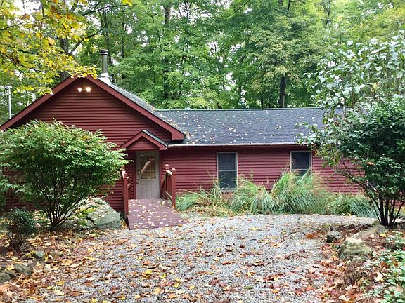 2nd image of 33727 Goodrich Dr