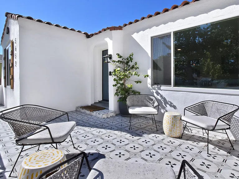 5653 Beck Ave — Photo 7