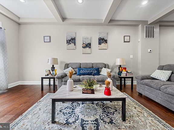 3rd image of 2136 Penrose Ave