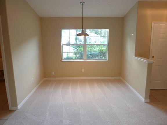 3rd image of 10 Rybar Ln