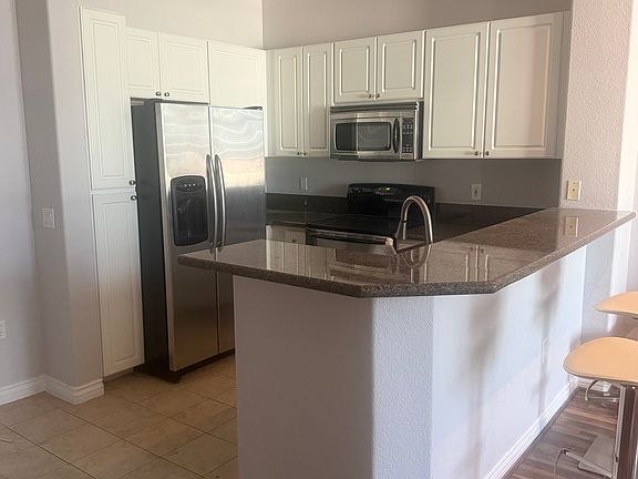 5th image of 4175 Executive Dr #G406