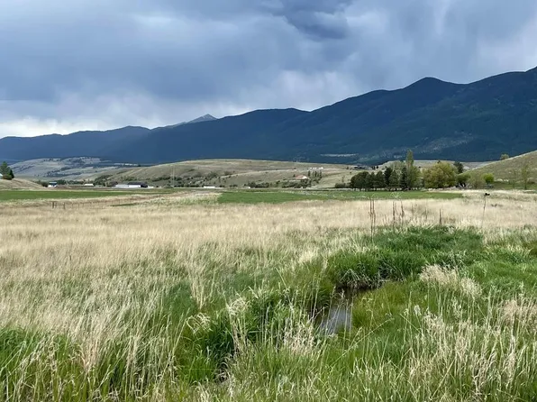 100 Comstock Ln, Eureka, MT 59917