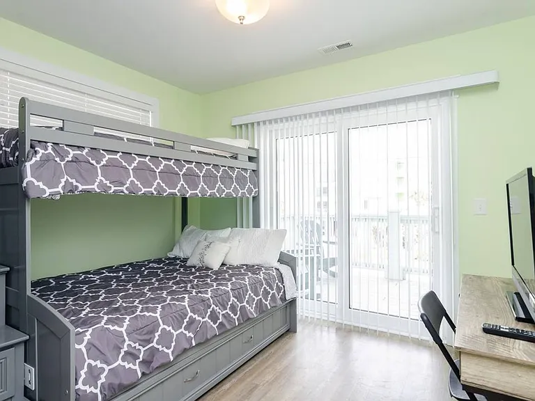 1211 N Fort Fisher Blvd #B — Photo 26