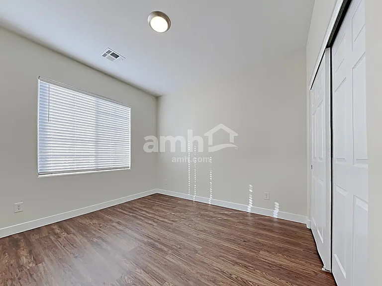 8920 Cambridge Glen Ct — Photo 16