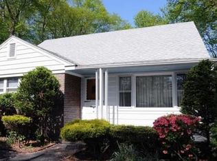 114 Scadding St, Taunton, MA 02780