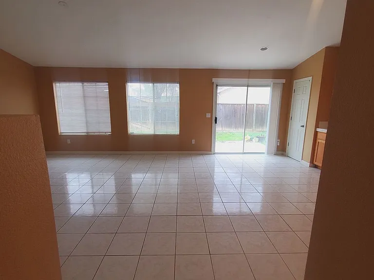 103 Bosk Ave — Photo 6