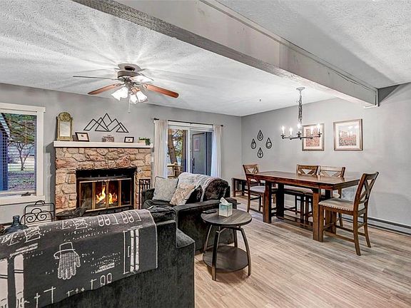 5th image of 214 Snow Ridge Cir