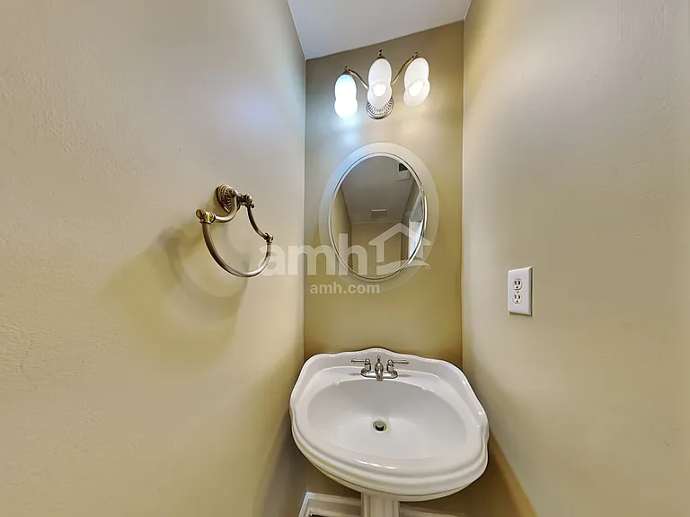 7615 Henderson Park Rd — Photo 9