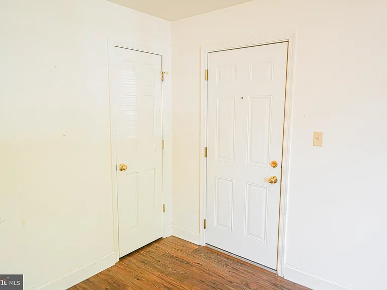 800 Travers St #5 — Photo 13