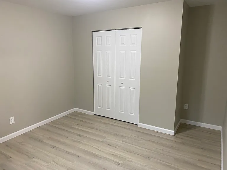 36 Snyder St — Photo 5