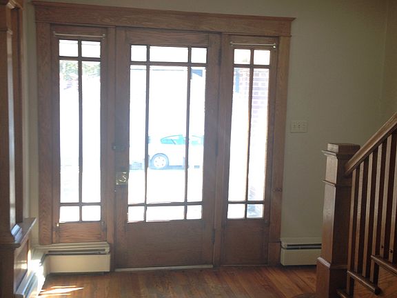 5th image of 104 Alder St