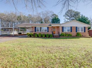 214 Forest Ln, Belton, SC 29627