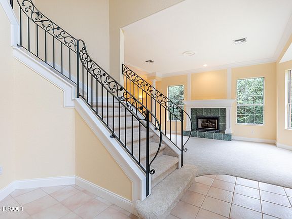 4th image of 21 Sugar Mill Ln S