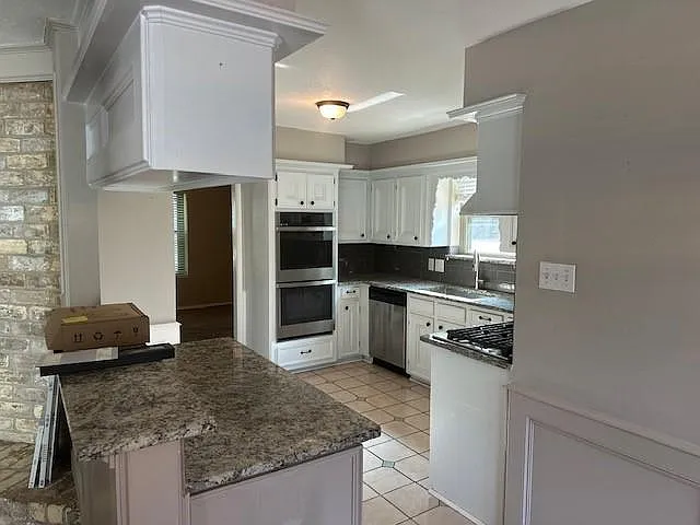 18015 Heaton Dr — Photo 13