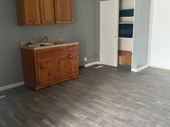 201 W 1st St Suite B, Sumner, IA 50674