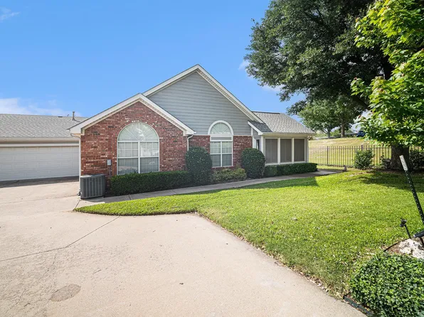 6162 Haley Ln, Fort Worth, TX 76132
