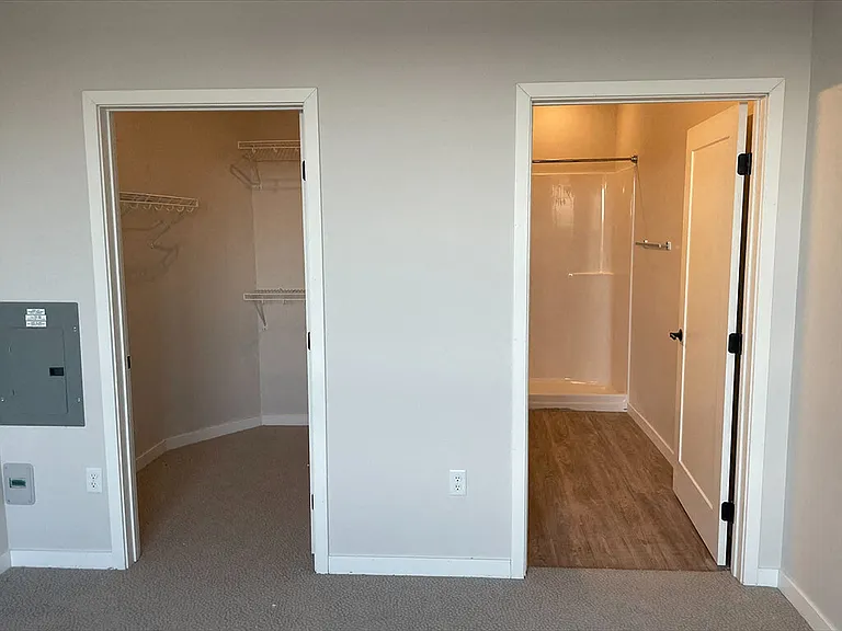 Kesler Apartments — Photo 21