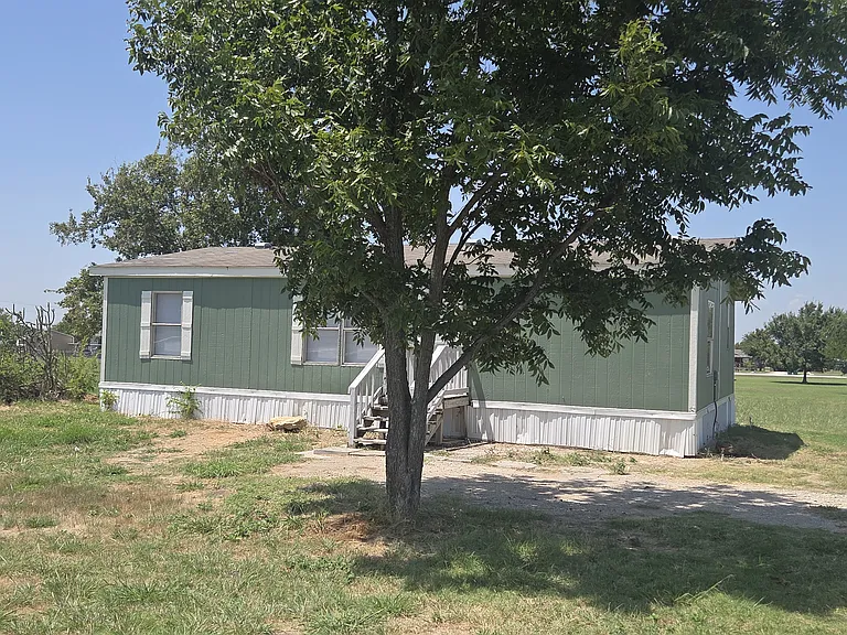 8540 Longhorn Dr — Photo 3