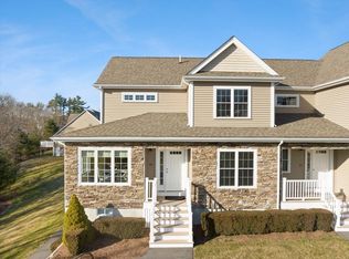 65 Bristol Cir #37, Raynham, MA 02767