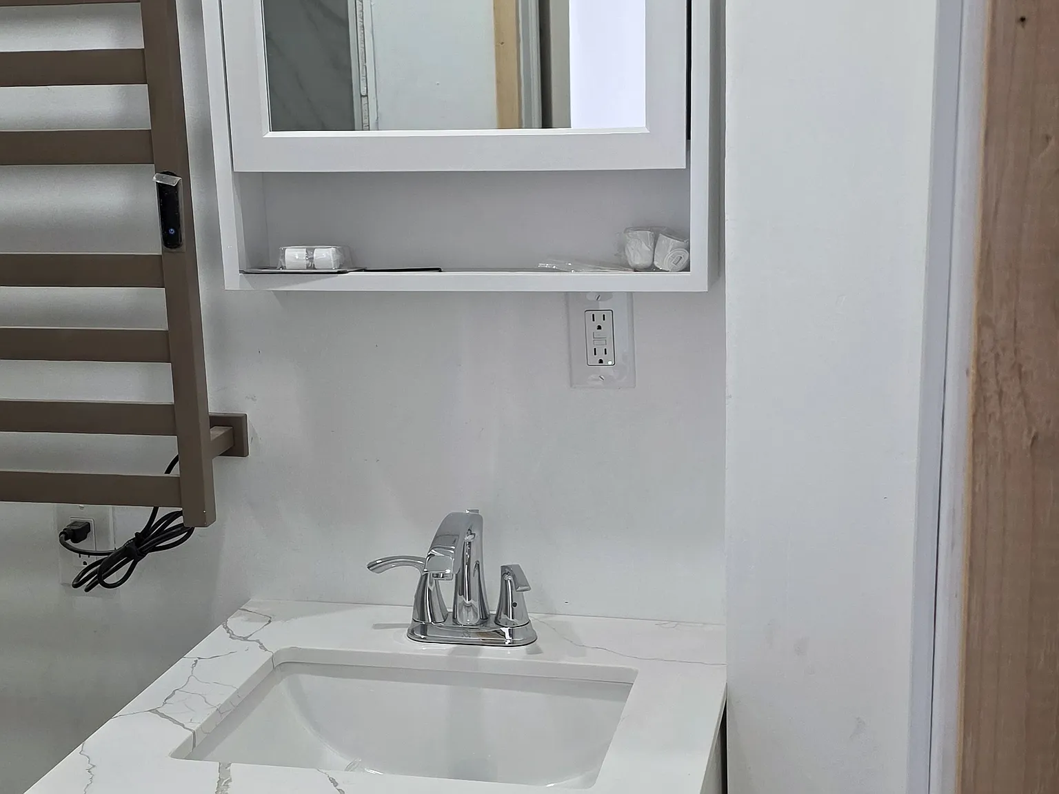 2 bed, 800 sqft, $1,499 — Photo 3