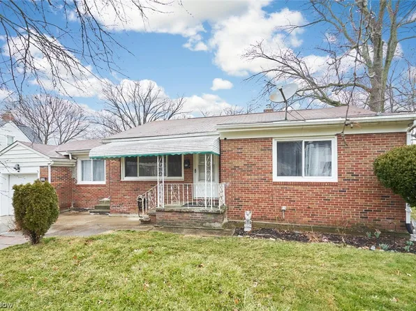 949 Davies Ave, Akron, OH 44306