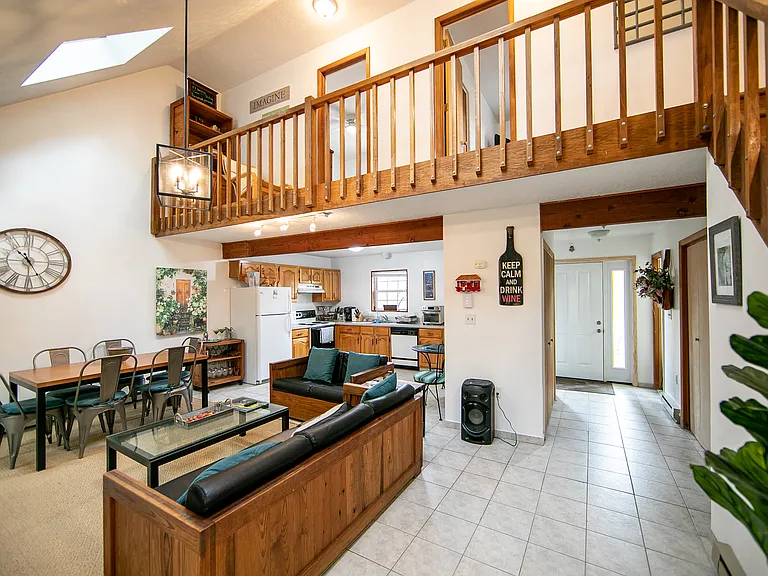 115 Sterling Cir — Photo 21