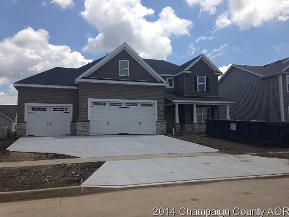 2104 Savanna Dr photo 1