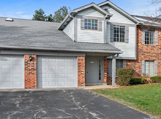 1621 W Partridge Ct UNIT 4, Arlington Heights, IL 60004