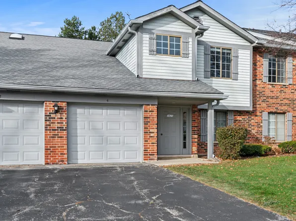 1621 W Partridge Ct Unit 4, Arlington Heights, IL 60004