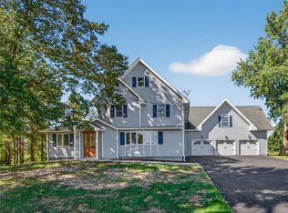 606 Bangs Rd, Churchville, NY 14428