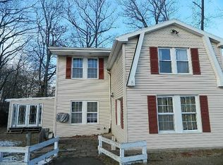 8 Oak St, North Haven, CT 06473