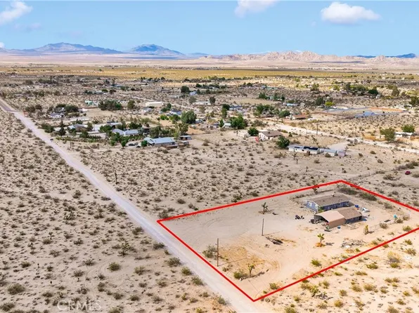 9125 Visalia Ave, Lucerne Valley, CA 92356