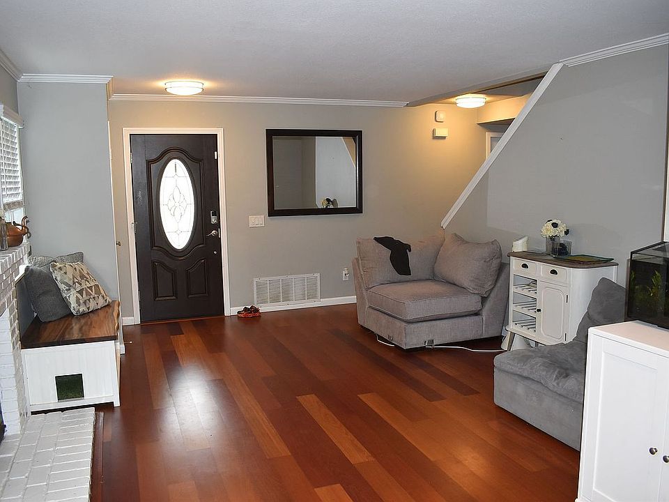 1st image of 2907 Colville Ave