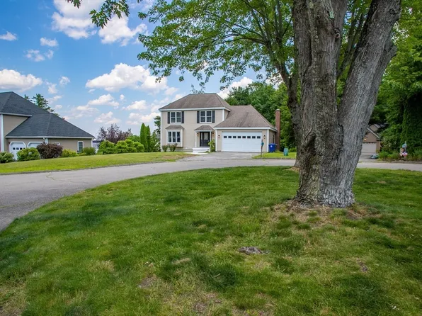12 Walden Ct, Leominster, MA 01453