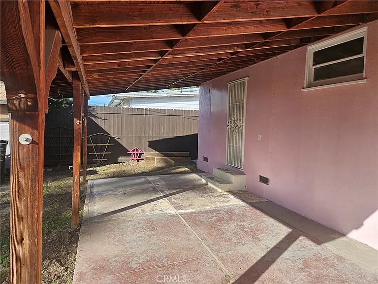 6907 White Oak Ave — Photo 33