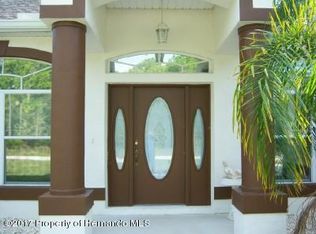 18034 Macassar Rd, Weeki Wachee, FL 34614