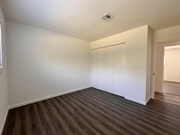 7312 Volta Ct — Photo 20