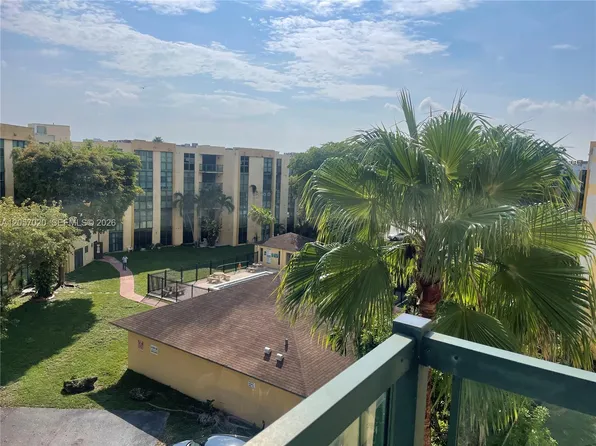 11780 SW 18th St APT 510-2, Miami, FL 33175