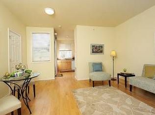 4035 Whitman Ave N, Seattle, WA 98103