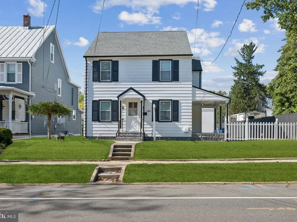 76 Branch St, Mount Holly, NJ 08060