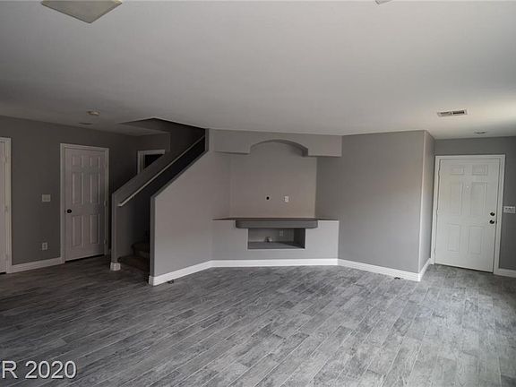 3rd image of 9966 Mardagen St