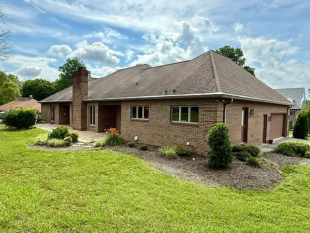 590 Wedgwood Dr — Photo 7