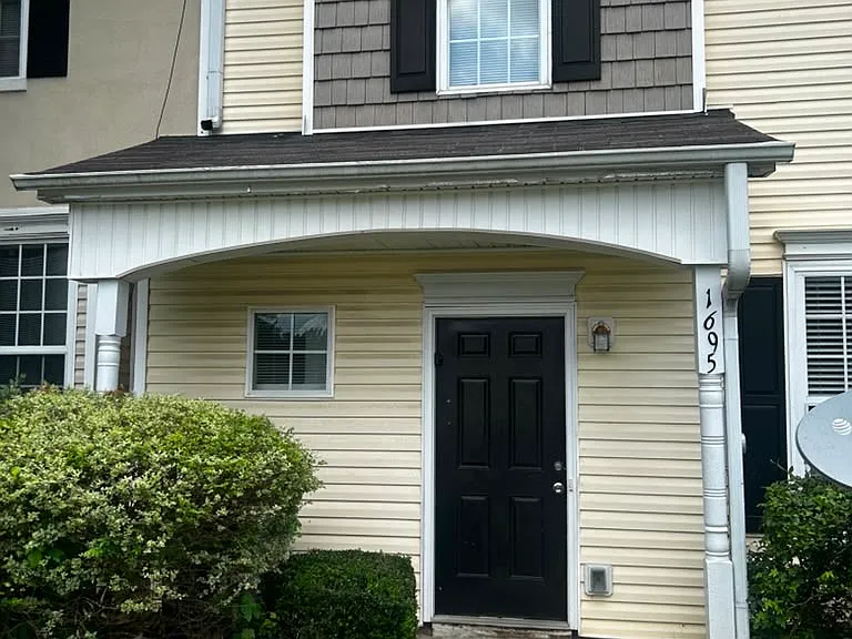 1695 Camden Forrest Way — Photo 1